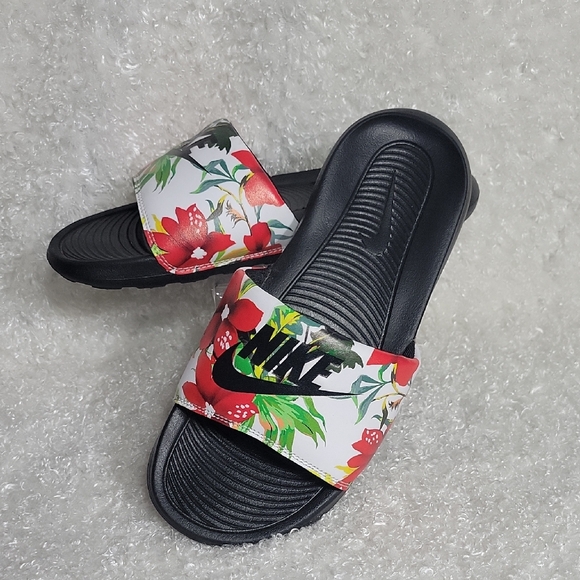 NWOT Women's Nike Tropical Slides - Size 8 - Picture 1 of 8